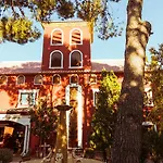 Ibb Masia De Lacy Hotel